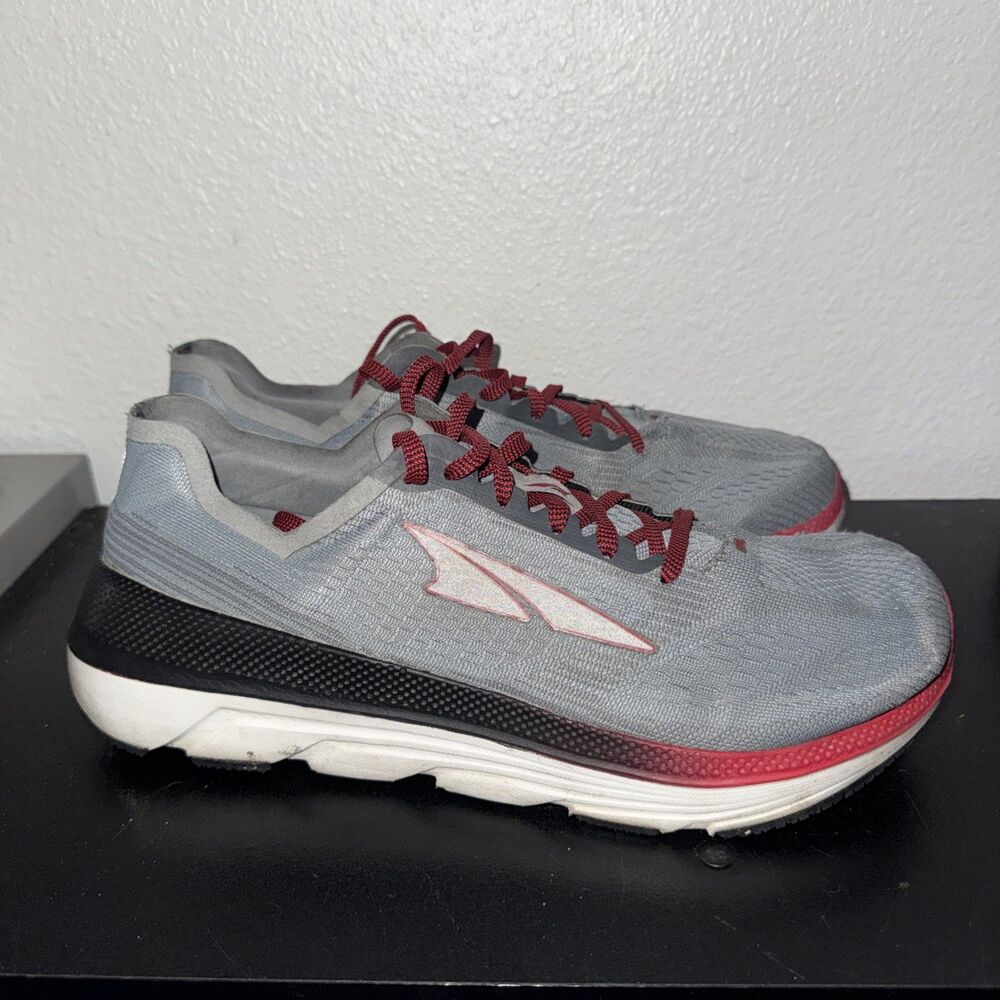 Altra Duo 1.5 Sneakers Men's Sz 11 ALM1938F220 Gray/Red Running Shoes Lace-Up